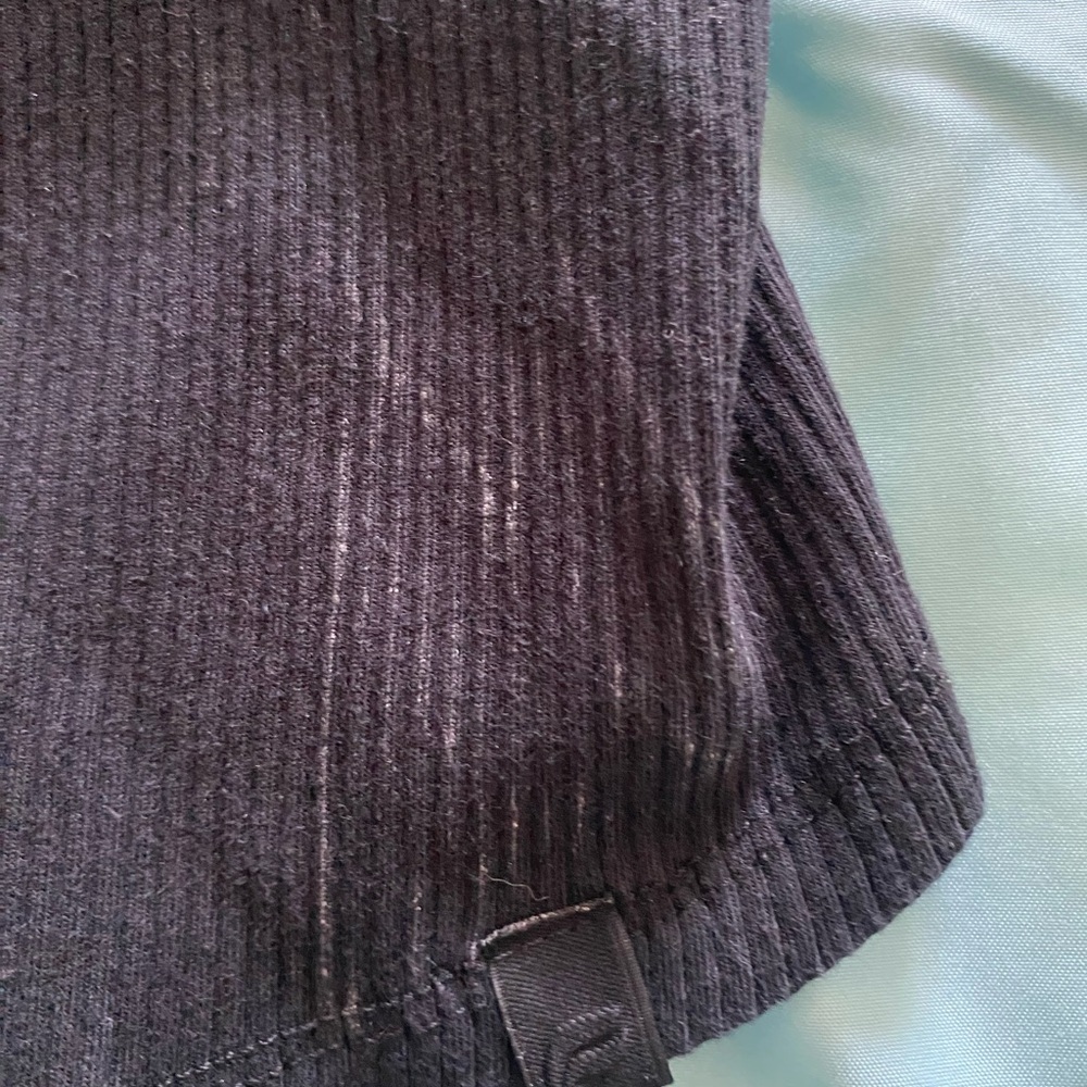 Fabletics Black Sleeveless Tank Top - Picture 6 of 6